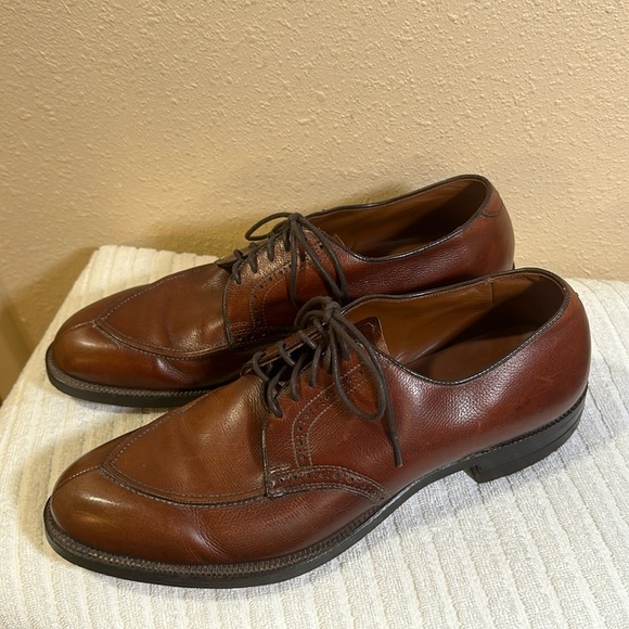 Bostonians Dress Shoe size 10 1/2 - Picture 1 of 13